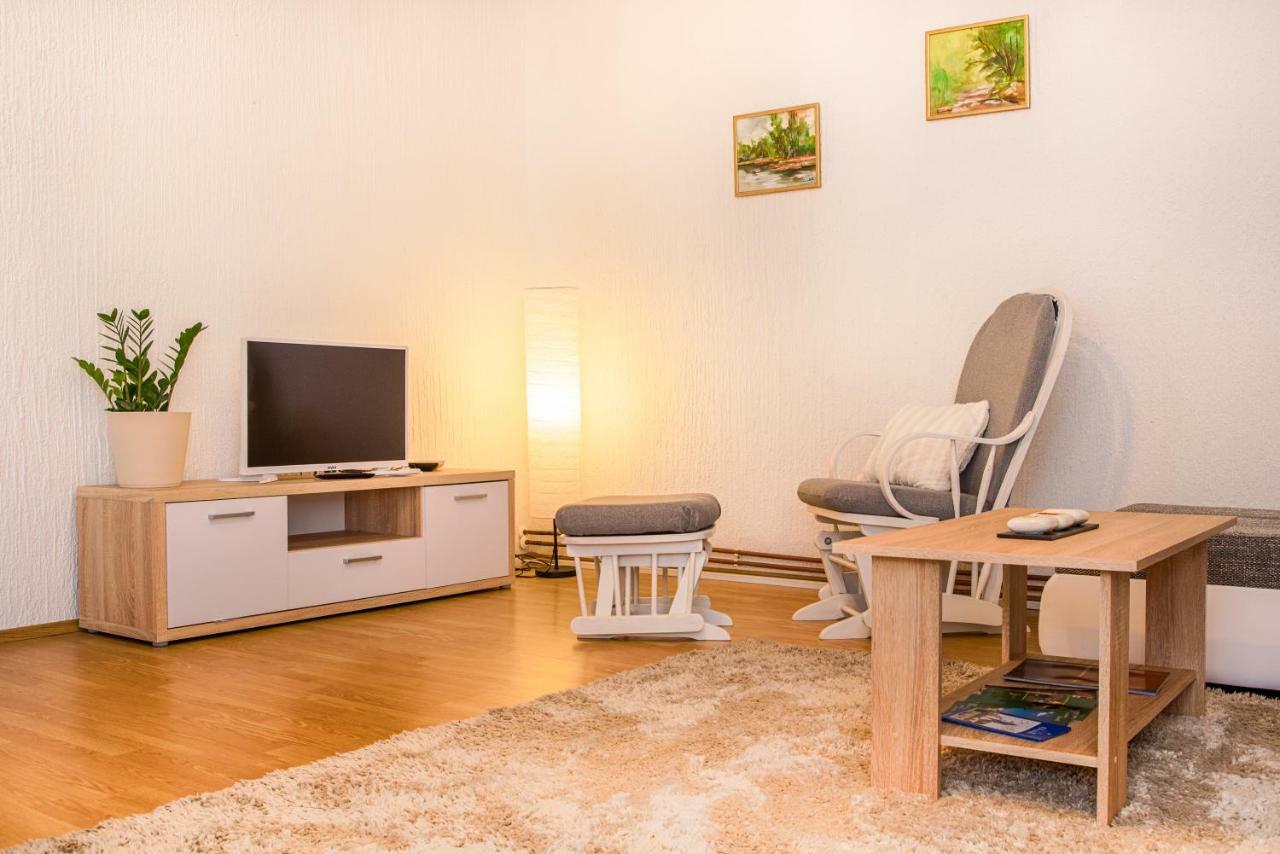 Apartment Tri Mudraca Karanac ภายนอก รูปภาพ